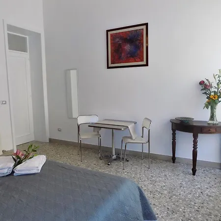 Homestay Seaside House *